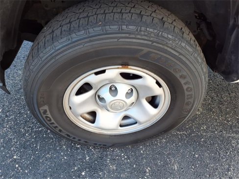 Used 2022 Toyota Tacoma SR image 8