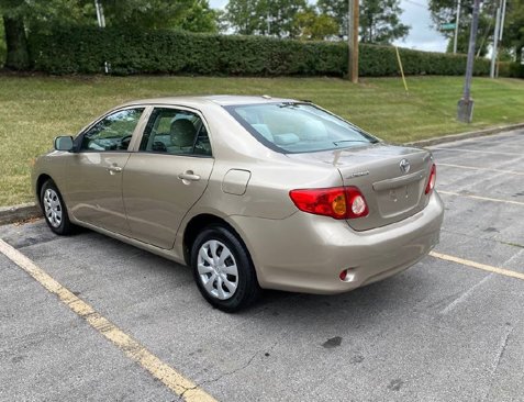 Used 2010 Toyota Corolla image 3