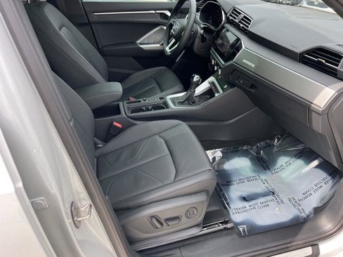 Certified 2024 Audi Q3 2.0T Premium Plus w/ Premium Plus Package image 13