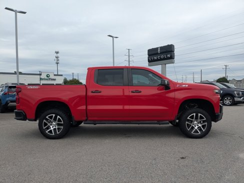 Used 2019 Chevrolet Silverado 1500 LT Trail Boss image 4