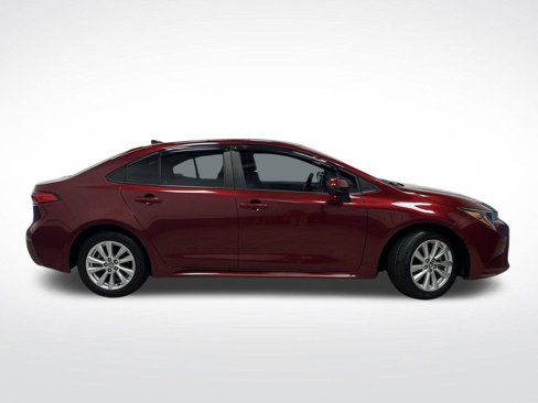 Used 2023 Toyota Corolla LE w/ LE Convenience Package image 2