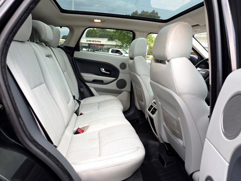 Used 2015 Land Rover Range Rover Evoque Prestige image 42