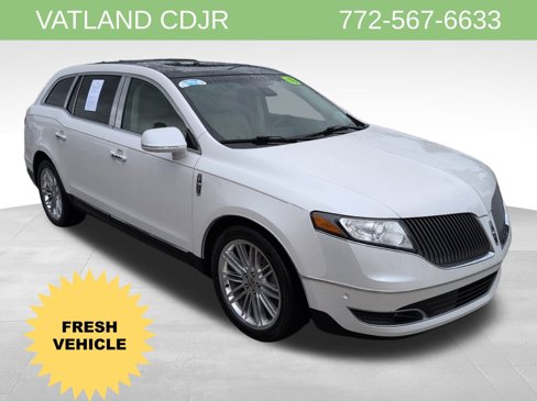 Used 2016 Lincoln MKT AWD w/ Equipment Group 201A image 1