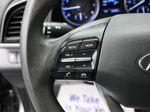 Used 2019 Hyundai Elantra SE w/ Cargo Package image 16