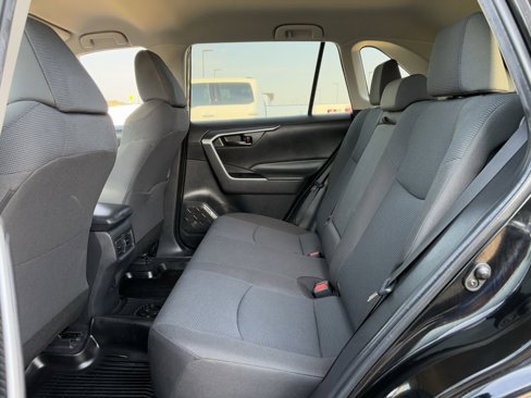 Used 2022 Toyota RAV4 LE image 25