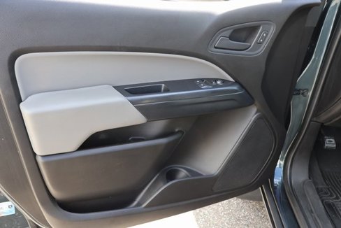 Used 2017 Chevrolet Colorado W/T w/ WT Convenience Package image 10