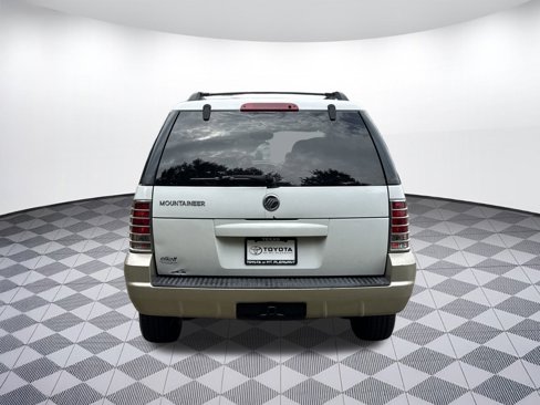 Used 2004 Mercury Mountaineer Convenience image 10