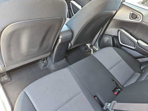 Used 2022 Kia Soul LX w/ Technology Package image 17