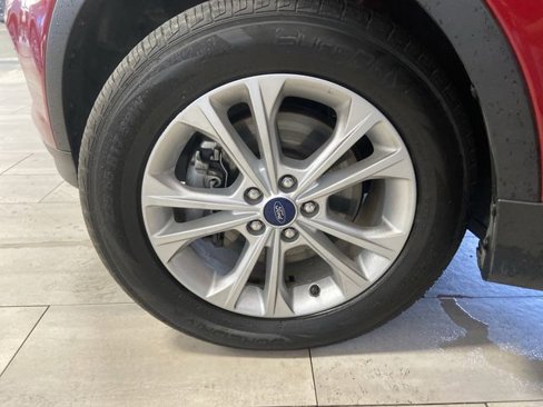 Used 2019 Ford Escape SE image 31