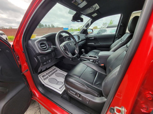 Used 2020 Toyota Tacoma 4x4 Double Cab image 11