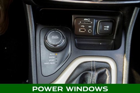 Used 2016 Jeep Cherokee Limited image 20