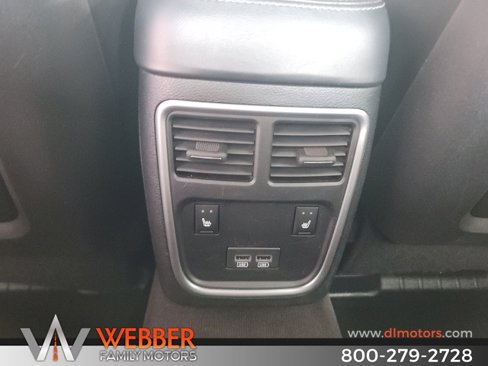 Used 2017 Dodge Charger SXT w/ AWD Plus Group image 16