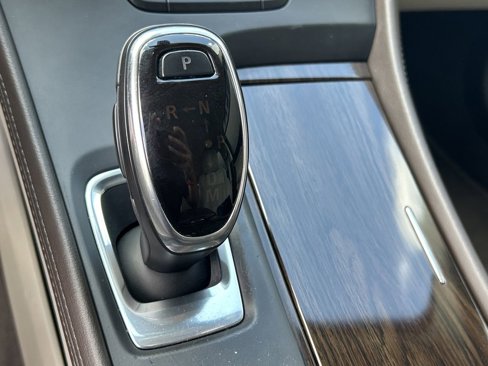 Used 2017 Buick LaCrosse Essence image 23