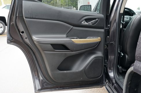 Used 2018 GMC Acadia Denali w/ Technology Package image 19