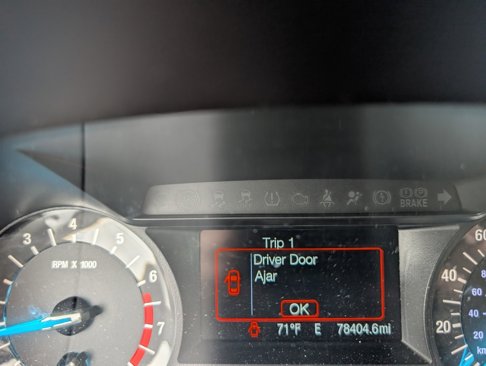 Used 2016 Ford Edge SEL image 12