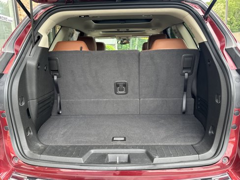 Used 2017 Chevrolet Traverse Premier image 12