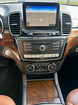 Used 2017 Mercedes-Benz GLS 450 4MATIC image 7