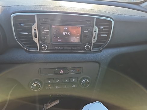 Used 2018 Kia Sportage LX image 18