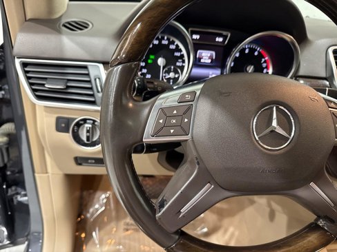Used 2015 Mercedes-Benz ML 350 4MATIC image 32