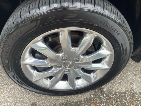 Used 2017 Jeep Cherokee Limited image 9