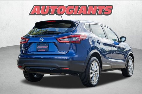 Used 2021 Nissan Rogue Sport S image 4