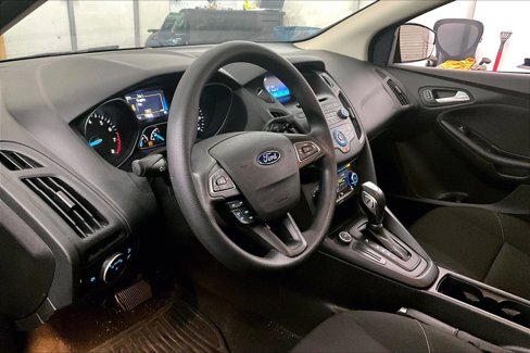 Used 2016 Ford Focus SE w/ Exterior Protection Package image 13
