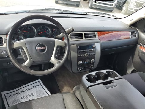 Used 2011 GMC Yukon XL SLE w/ Suspension Package, Off-Road image 10