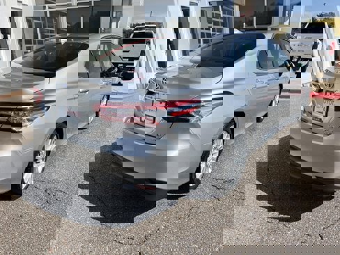 Certified 2018 Toyota Camry XLE image 25