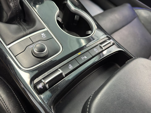Used 2018 Kia Stinger image 25