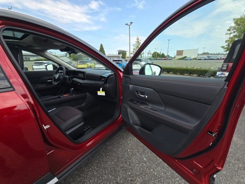 New 2025 Nissan Kicks SR w/ SR Premium Package image 10