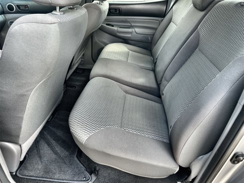 Used 2014 Toyota Tacoma PreRunner image 16