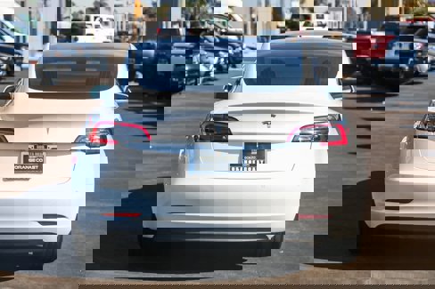 Used 2019 Tesla Model 3 Standard Range image 7