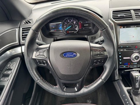 Used 2018 Ford Explorer Sport w/ Equipment Group 401A image 11