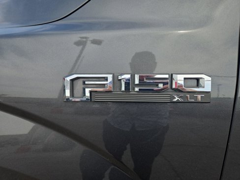 Used 2019 Ford F150 XLT image 12
