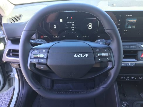 New 2025 Kia K4 EX image 11