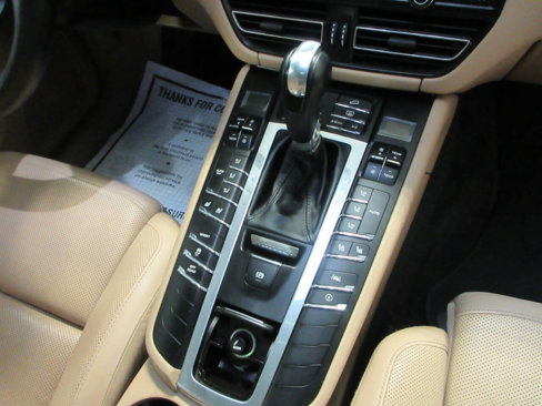 Used 2019 Porsche Macan image 26