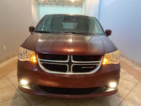 Used 2019 Dodge Grand Caravan SXT image 42