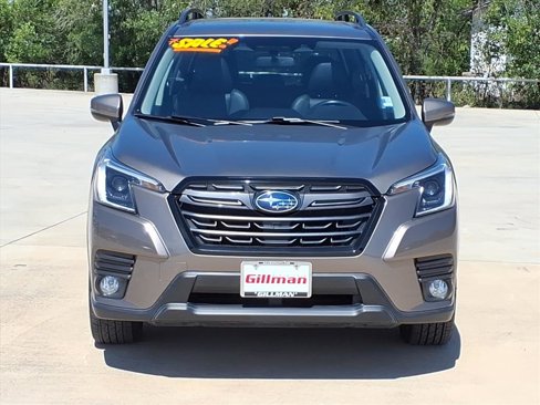 Used 2022 Subaru Forester Limited image 4