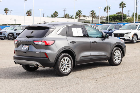 Used 2022 Ford Escape SE image 9