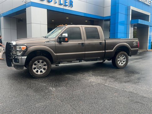 Used 2016 Ford F250 XLT w/ XLT Premium Package image 3