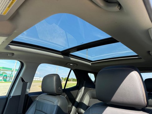 Used 2018 Chevrolet Equinox Premier image 14