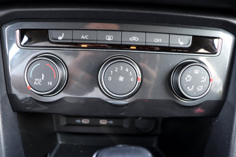 Used 2022 Volkswagen Tiguan S image 33