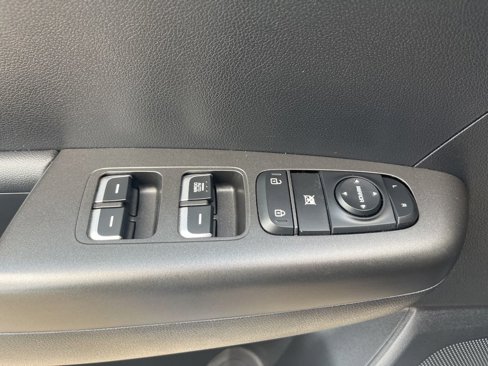 Used 2020 Kia Sportage LX image 36