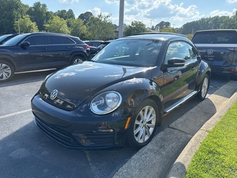 Used 2018 Volkswagen Beetle 2.0T S image 11