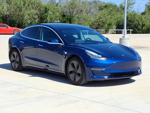 Used 2019 Tesla Model 3 Standard Range Plus image 3