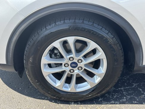 Used 2020 Ford Escape SE image 13