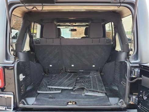 Used 2013 Jeep Wrangler Unlimited Sport image 21