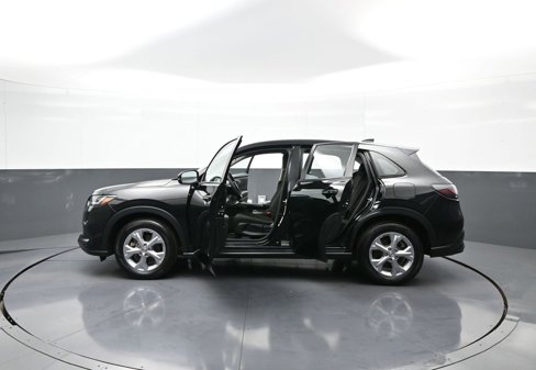 Certified 2023 Honda HR-V LX image 41