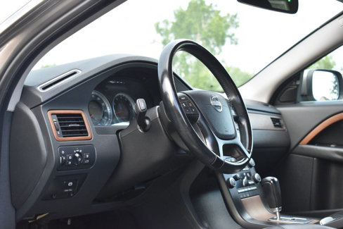 Used 2010 Volvo XC70 3.2 image 18