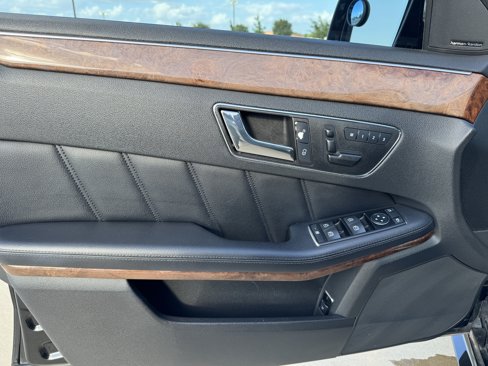 Used 2011 Mercedes-Benz E 350 Sedan image 30